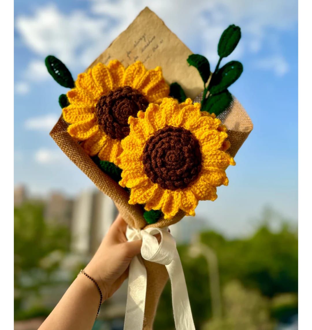 BEAUTIFUL HANDMADE SUNFLOWER CROCHET